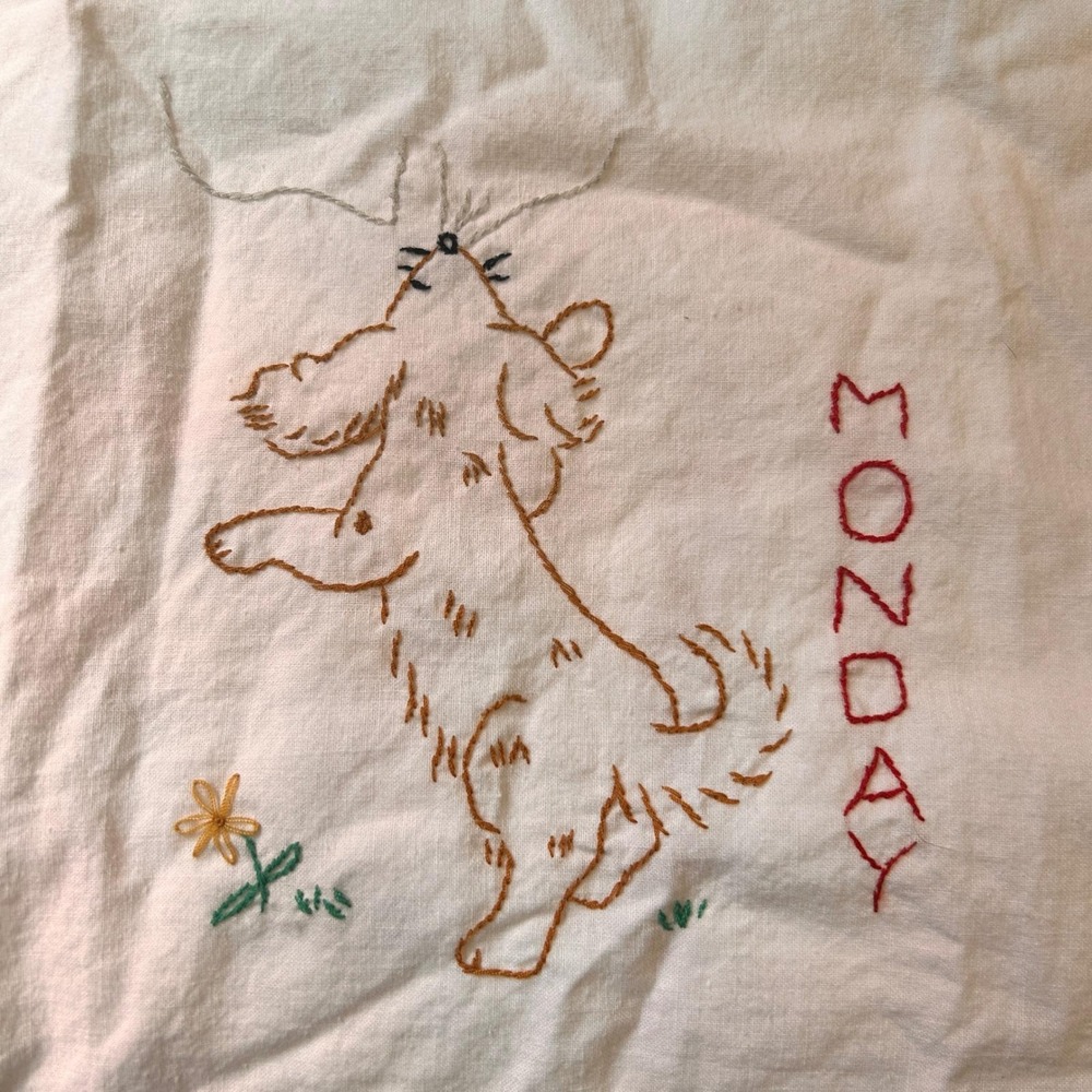 Unbranded Vintage Embroidered Dog Days of the Week Towels Set of 6 White‎ - Picture 4 of 9